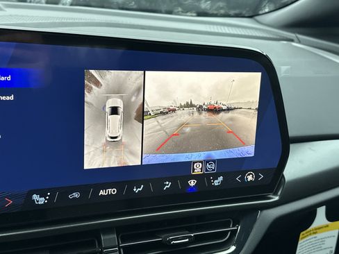 New 2026 Chevrolet Equinox EV RS image 22