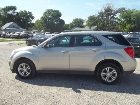 Used 2015 Chevrolet Equinox LS image 4