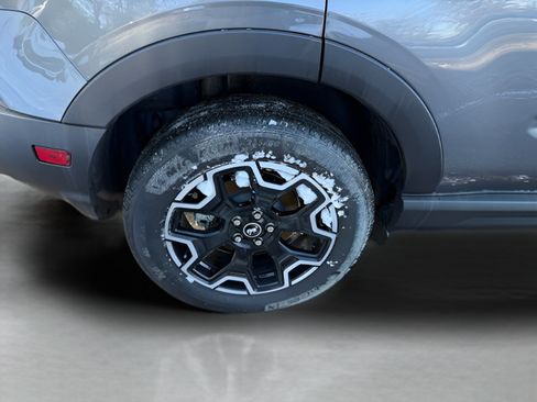 Certified 2025 Ford Bronco Sport Outer Banks w/ Outer Banks Tech Package+ AWD/4WD image 29