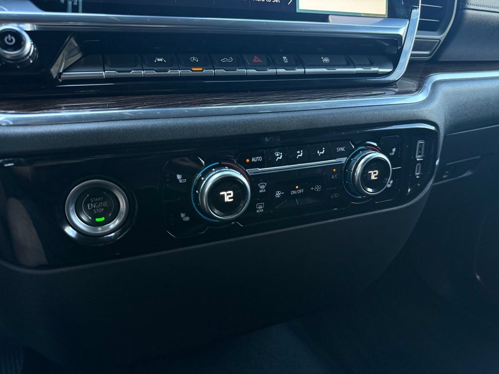 Used 2023 GMC Sierra 1500 Elevation AWD/4WD image 27