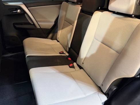 Used 2017 Toyota RAV4 XLE FWD image 34
