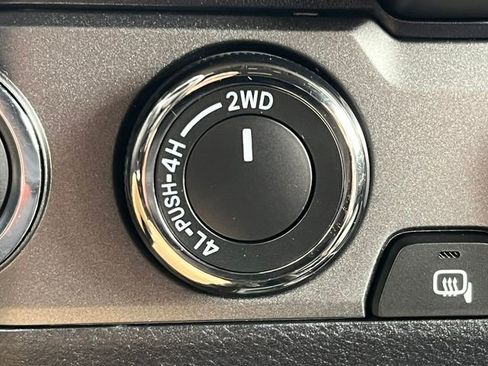 Used 2022 Toyota Tacoma TRD Off-Road image 28