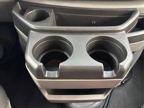 Used 2013 Ford E-250 and Econoline 250 Extended Van 3D w/ PWR Group image 22