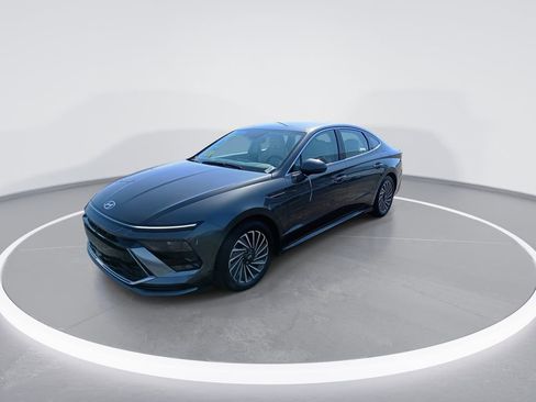New 2025 Hyundai Sonata SEL image 4