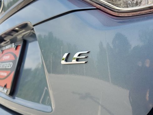 Used 2021 Toyota Corolla LE image 7