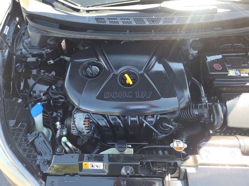 Used 2013 Hyundai Elantra Limited image 7