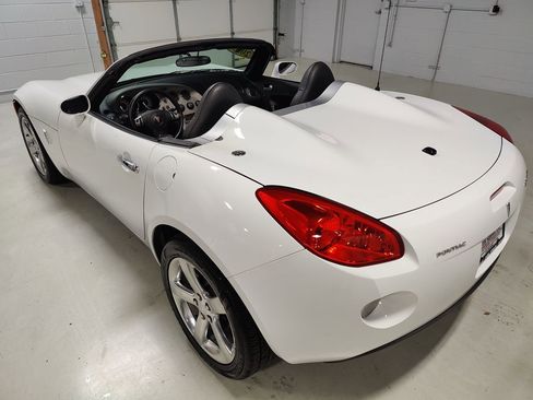 Used 2007 Pontiac Solstice Convertible w/ Premium Package image 20