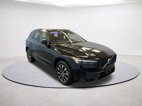 Certified 2025 Volvo XC60 B5 Core image 1