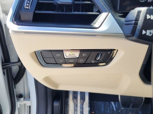 Used 2023 BMW i4 eDrive40 w/ M Sport Package RWD image 33