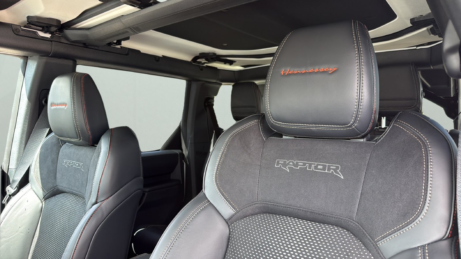 New 2026 Ford Bronco Raptor w/ Interior Carbon Fiber Pack AWD/4WD image 10