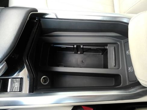 Used 2021 Audi e-tron Premium AWD/4WD image 49