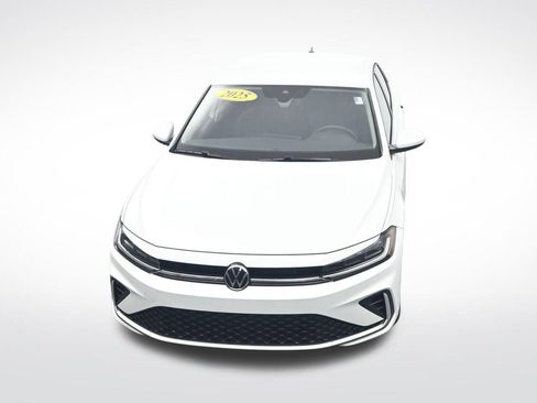 Used 2025 Volkswagen Jetta S image 24