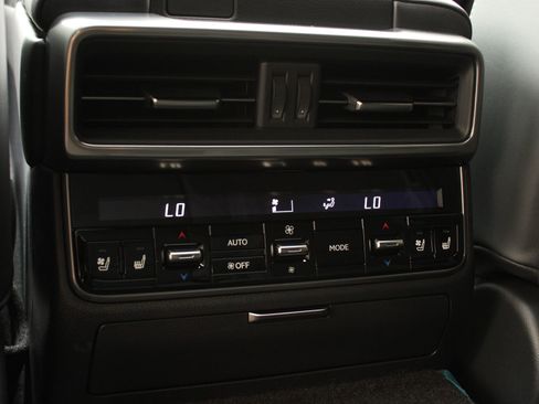 Used 2026 Lexus LX 700h Luxury w/ Appearance Package image 24