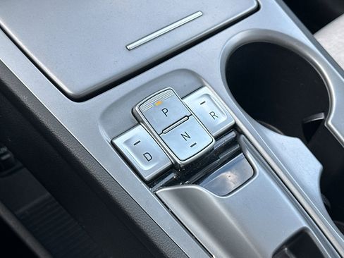 Certified 2022 Hyundai Kona SEL w/ Convenience Package image 31