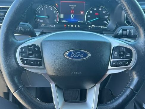 Certified 2022 Ford Explorer XLT w/ Equipment Group 202A AWD/4WD image 21