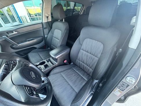 Used 2019 Kia Sportage LX AWD/4WD image 10