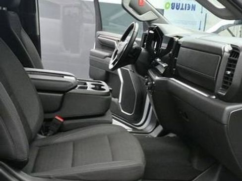 Used 2025 Chevrolet Silverado 1500 LT Trail Boss w/ Protection Package image 17