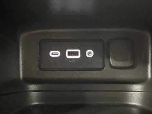 Used 2024 Chevrolet Equinox LT image 22