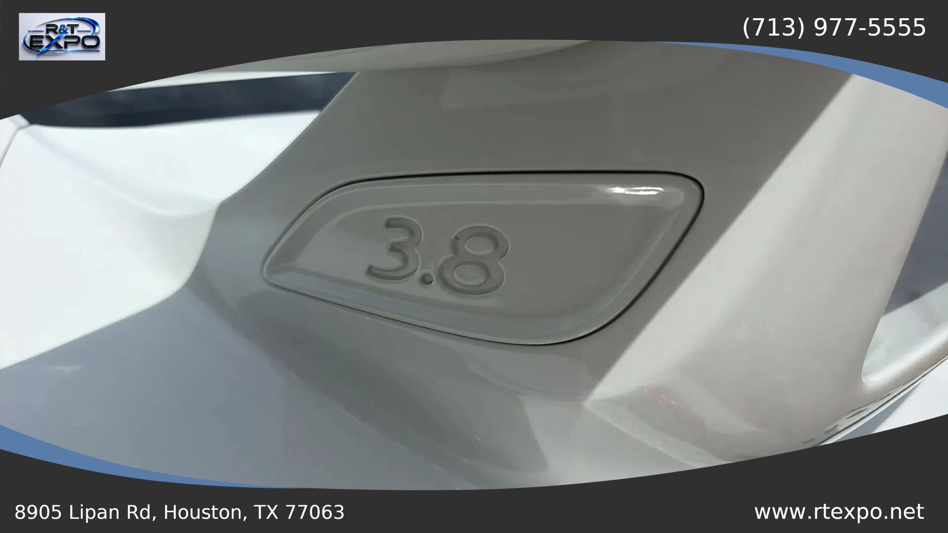 Used 2014 Porsche 911 GT3 w/ Carbon Interior Package RWD image 17