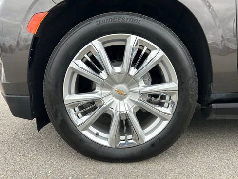 Used 2021 Chevrolet Tahoe High Country w/ Premium Package AWD/4WD image 11