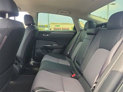 Certified 2019 Honda Clarity Plug-In Hybrid image 13