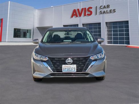 Used 2024 Nissan Sentra SV image 2