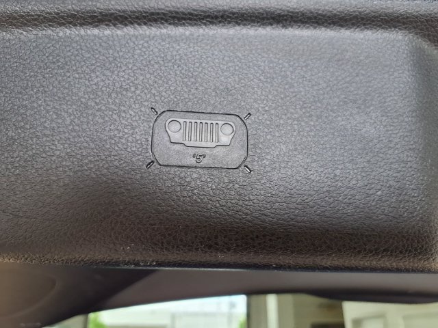 Used 2026 Jeep Compass Limited AWD/4WD image 22
