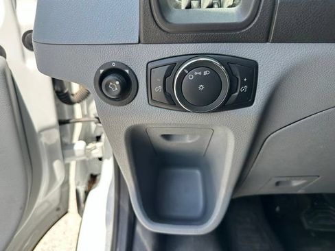Used 2019 Ford Transit 250 130 Low Roof w/ Exterior Upgrade Package RWD image 9