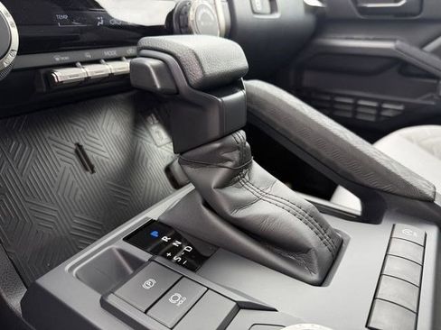 New 2026 Toyota Tacoma SR5 image 17