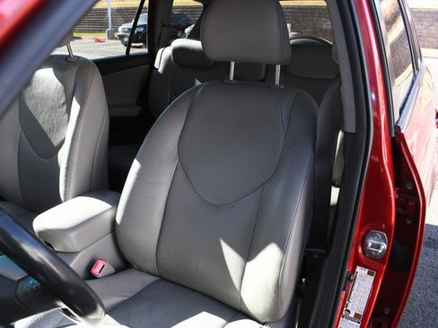 Used 2008 Toyota RAV4 Limited image 17