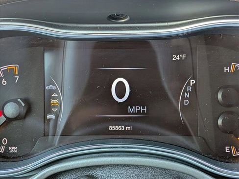 Used 2020 Jeep Grand Cherokee Overland image 11