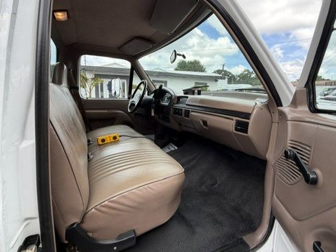 Used 1997 Ford F450 2WD Regular Cab Super Duty image 13
