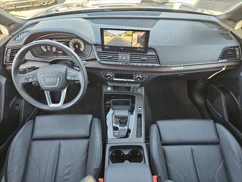 Used 2023 Audi Q5 2.0T Premium Plus w/ Premium Plus Package AWD/4WD image 4