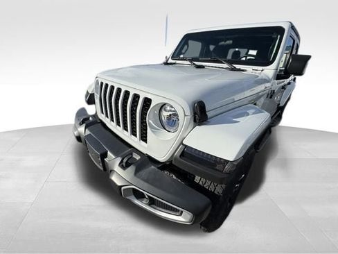Used 2022 Jeep Gladiator Sport image 44