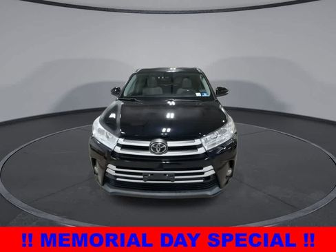 Used 2019 Toyota Highlander XLE w/ Protection Package #3 AWD/4WD image 3