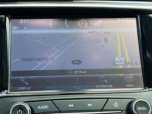 Used 2020 Buick Envision Essence FWD image 13