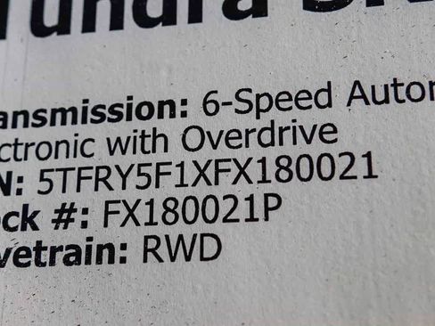 Used 2015 Toyota Tundra SR5 w/ SR5 Upgrade Package image 26