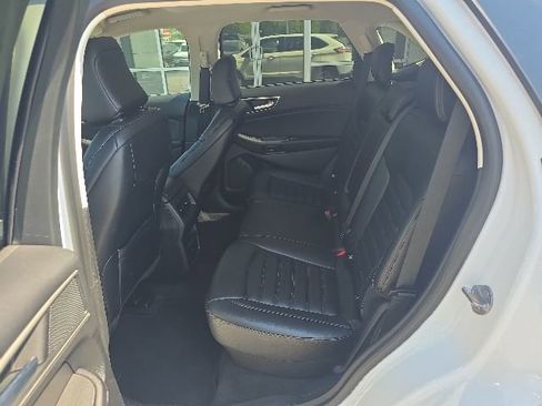 Used 2024 Ford Edge SEL AWD/4WD image 28