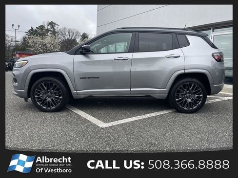 Used 2023 Jeep Compass High Altitude AWD/4WD image 2