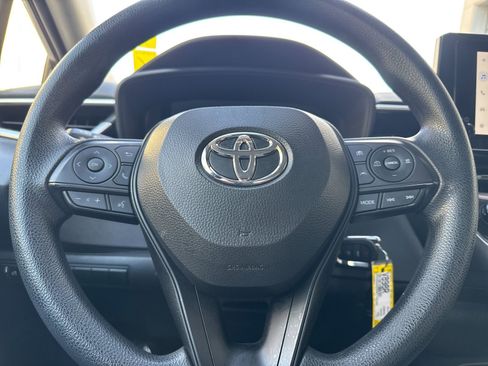 Used 2024 Toyota Corolla LE image 21