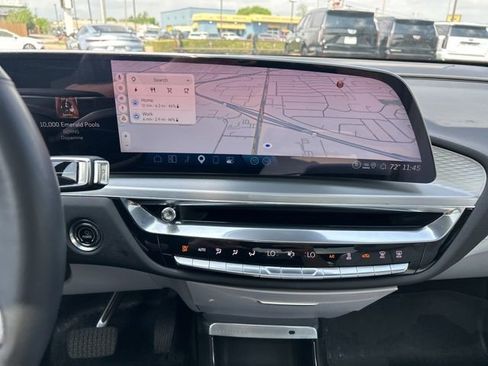 Used 2024 Cadillac Lyriq Sport image 18