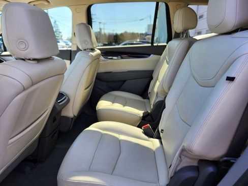 Certified 2024 Cadillac XT6 Premium Luxury AWD/4WD image 14