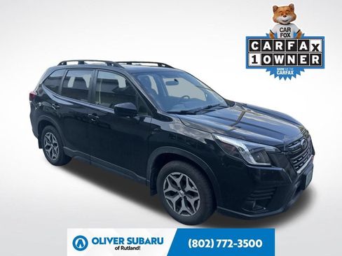 Used 2023 Subaru Forester Premium AWD/4WD image 1