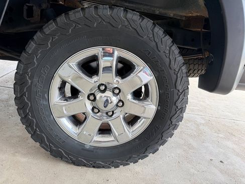 Used 2013 Ford F150 XLT w/ Luxury Equipment Group AWD/4WD image 11