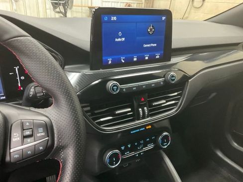 Used 2025 Ford Escape ST-Line AWD/4WD image 12