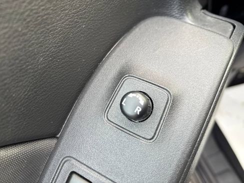 Certified 2024 Nissan Frontier SV w/ Hardbody Edition image 13