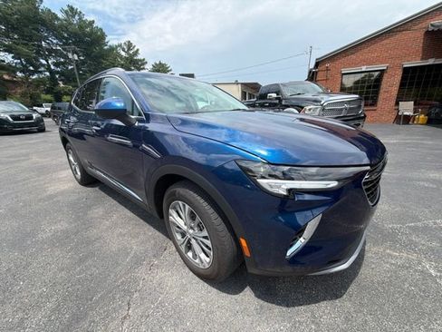 Used 2023 Buick Envision Preferred FWD image 3