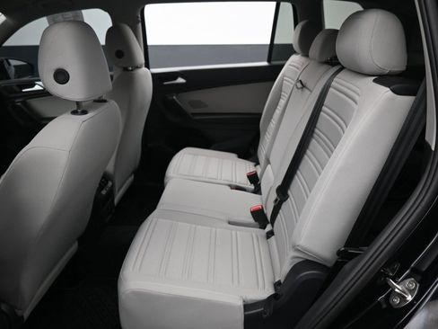 Used 2024 Volkswagen Tiguan S image 30