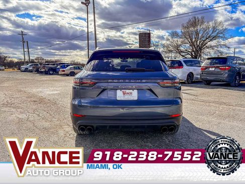 Used 2019 Porsche Cayenne S image 6