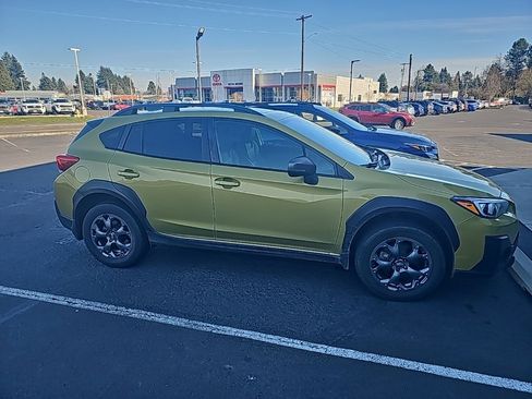 Used 2021 Subaru Crosstrek 2.5i Sport w/ Moonroof Package image 2